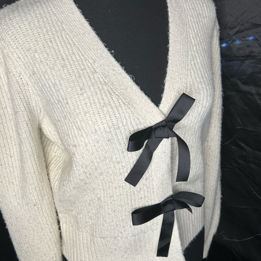 Major Label Group Women's S Tan Cardigan